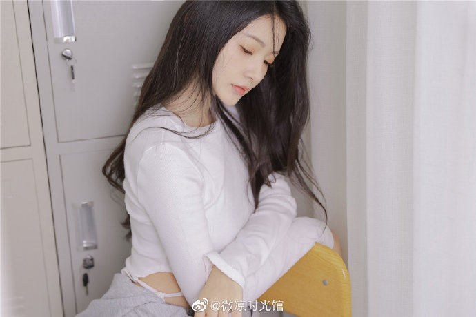 雪迷宫 封面